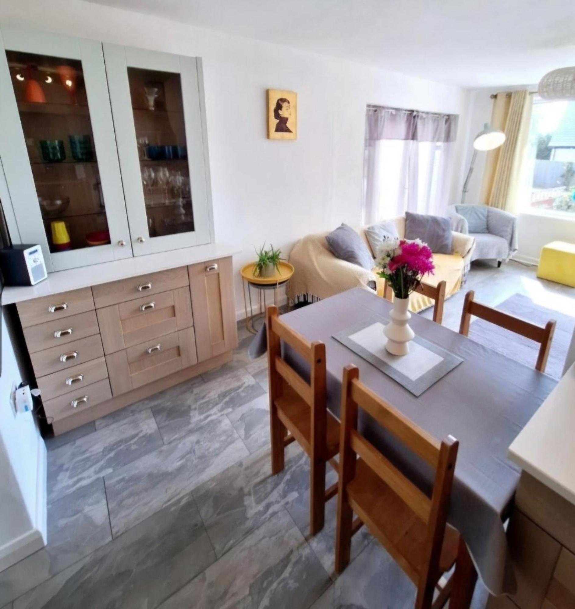 Beautiful 2 Bedroom Annexe In Popular Town Location Narberth Exterior foto