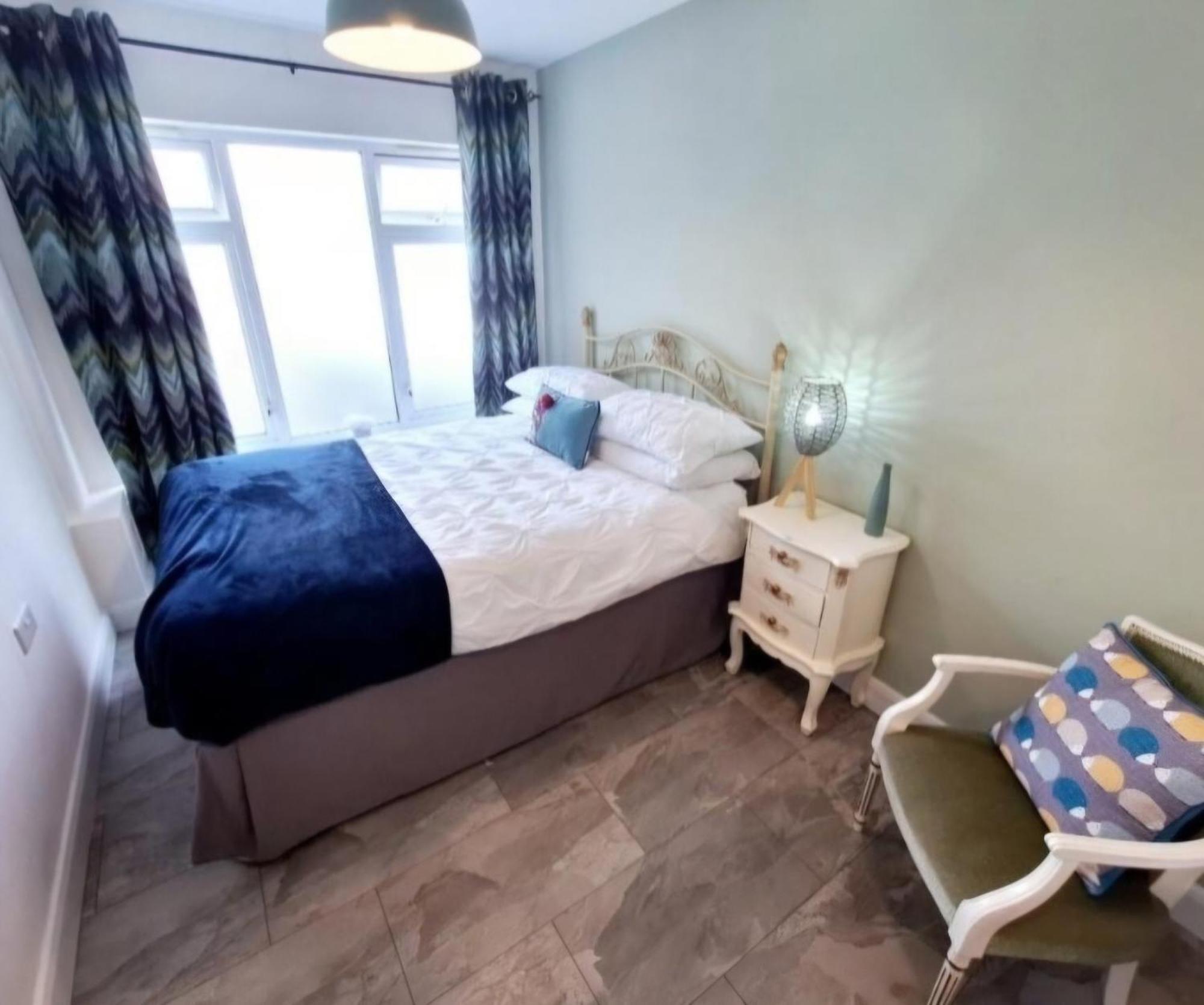 Beautiful 2 Bedroom Annexe In Popular Town Location Narberth Exterior foto